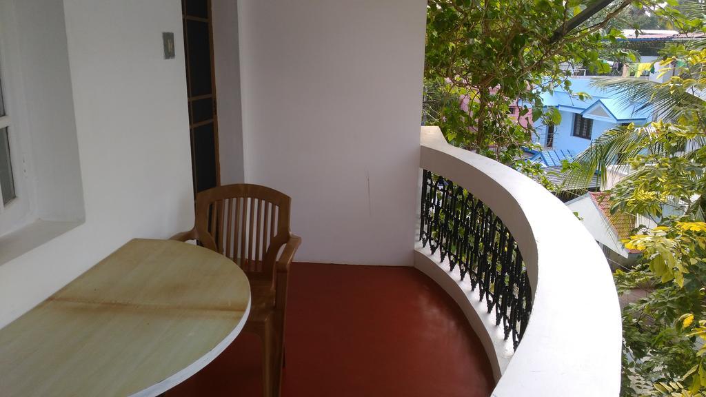 I - One'S Home Stay Kochi Exterior photo